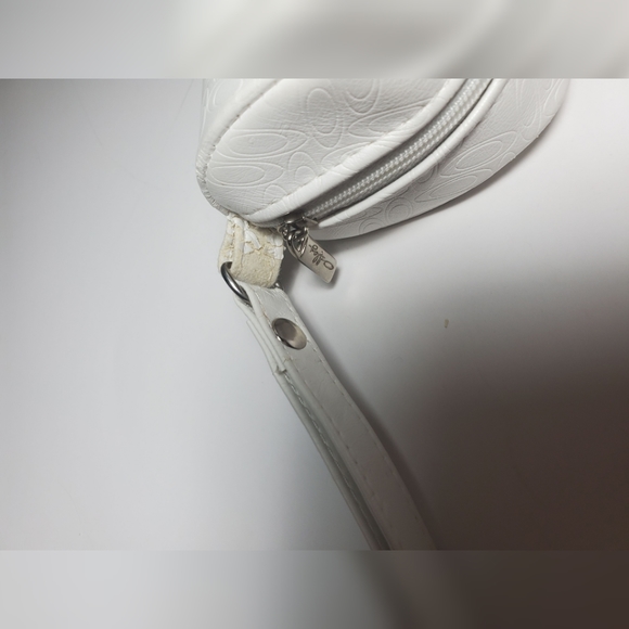 Oakley Sunglasses Polarized Remedy Silver with Tinted Lenses with Case. - Picture 10 of 10